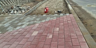 Modernizacja Chodników w Gostkowie: Poprawa Infrastrukt-12186